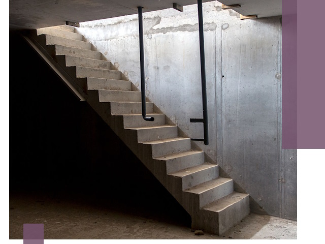 Изготовление и монтаж лестниц в подвале в Великом Устюге