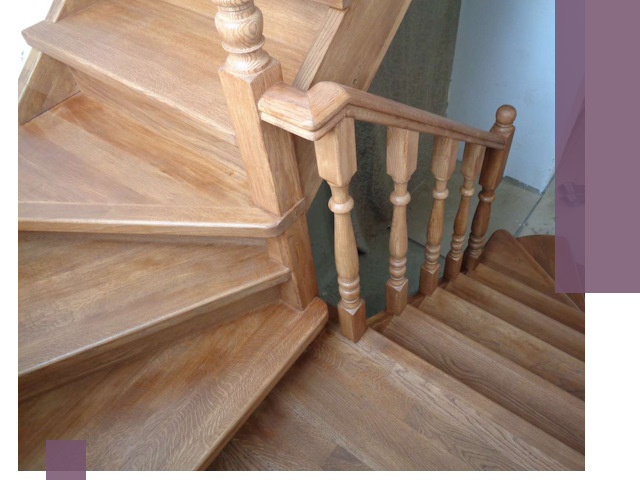 Дубовые лестницы под ключ в Великом Устюге: изготовление и монтаж