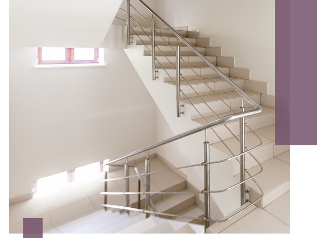 Установка и замена перил в подъезде в Великом Устюге