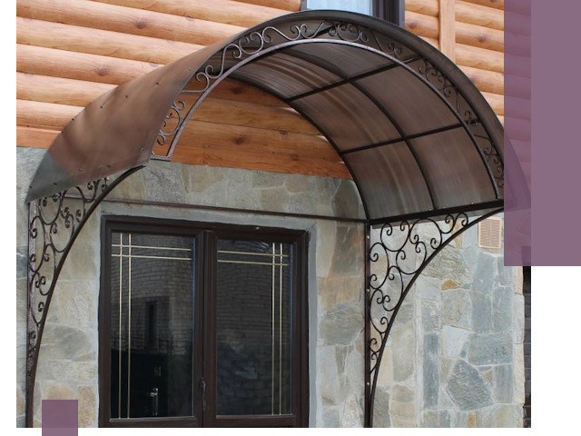 Арочные козырьки под ключ в Великом Устюге: изготовление и монтаж